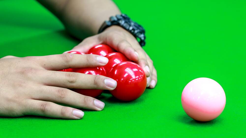 Join Us: nyone is interested in playing snooker please attend either Club Lithgow or The Workies on most Tuesday nights.