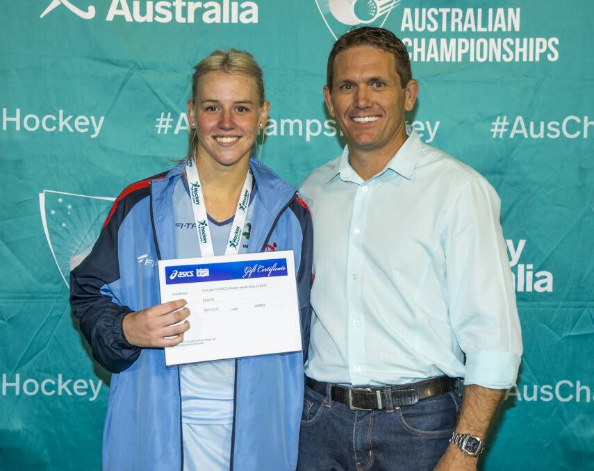 LEARDING THE WAY: Lithgow's Amelia Leard received an award for highest goal scorer at the Country Women's Australian Championships in Townsville. Picture: ClickIn Focus. 