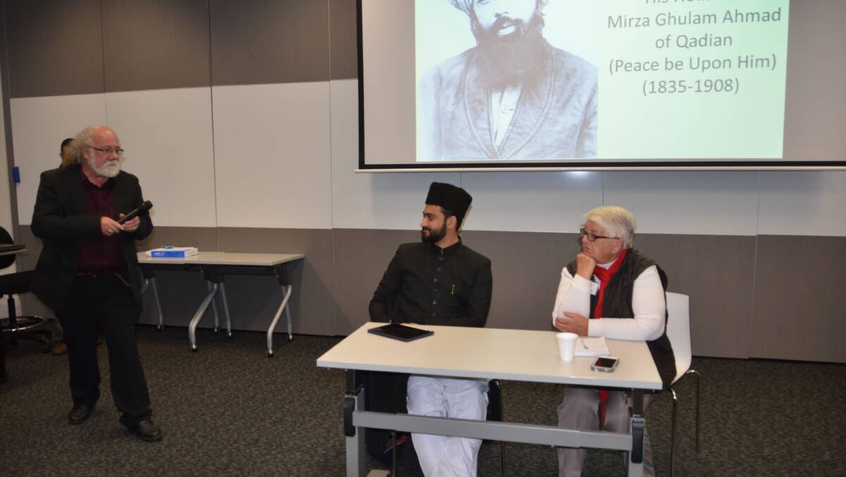 Councillor Steve RIng asked Imam Hadi if Islamic values are compatible with Australian values.