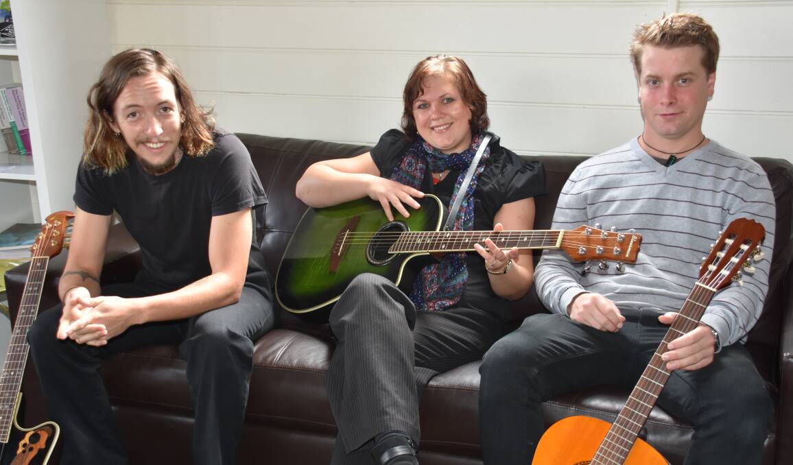 PLAYING IT FORWARD: Lithgow music acts Sam Bucca and Julz & Ez at the Tin Shed. Picture: PHOEBE MOLONEY.