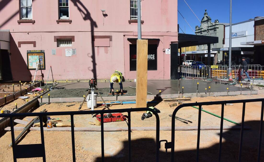 PLAZA: Works taking place at Cook Plaza as part of the revitalisation of Main Street. Picture: CIARA BASTOW.