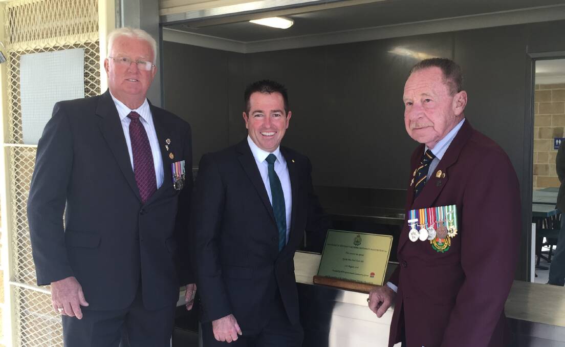Paul Toole with members of the Bathurst and District Vietnam Veterans John Murphy and Tony Walker at the opening of the parks new recreation facilities.