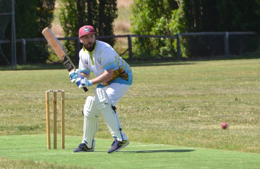 Lithgow Hotel 1's Matt Dickson top scored with the bat for his side with 33. 