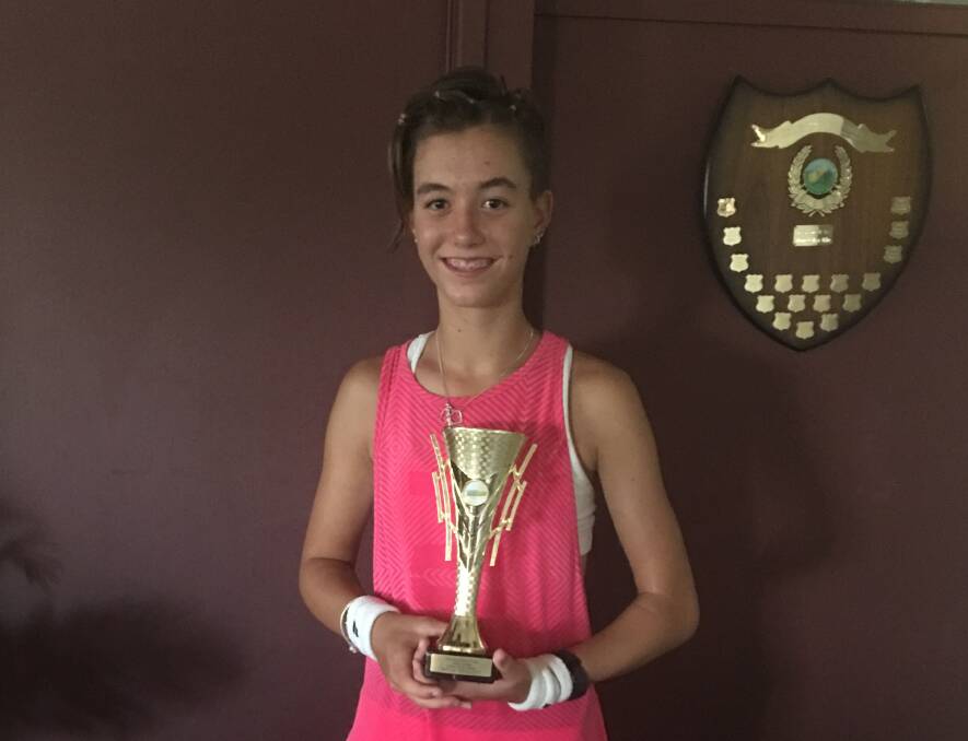 Emerson Banning took out the under 16s girls singles event in Bathurst on Sunday. Lithgow came away with three out of four junior girls titles.