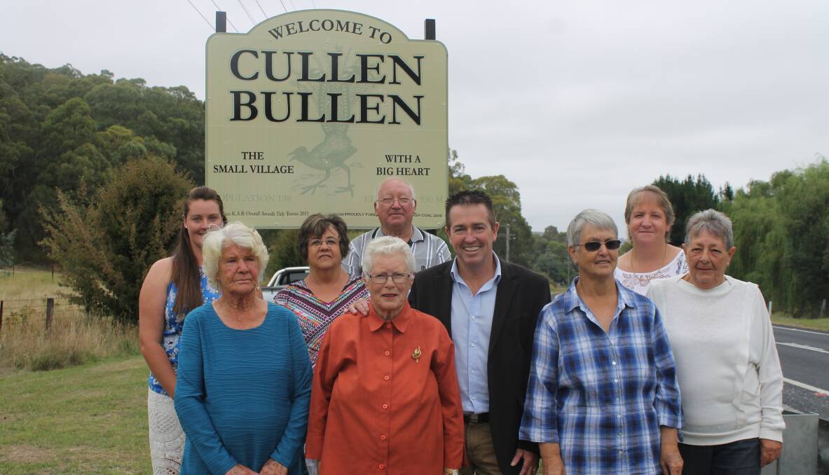 Member for Bathurst Paul Toole with Cullen Bullen residents at January's $4.8 million funding announcement. Picture: SUPPLIED