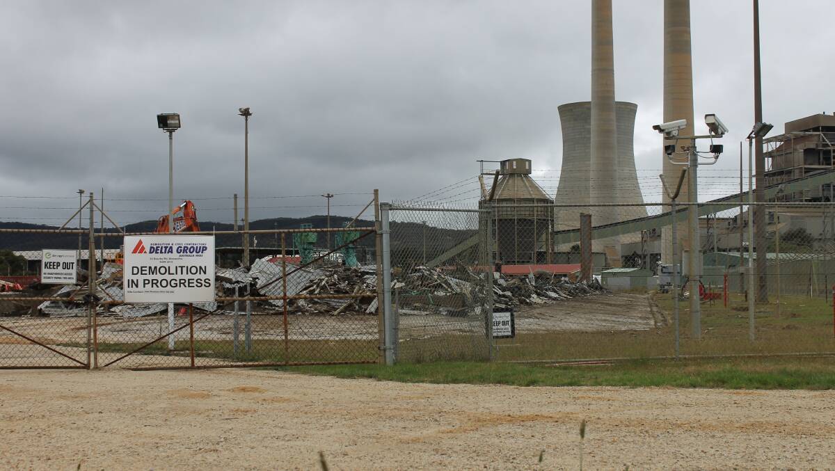 Recent works have removed the cooling towers at Wallerawang's power station. 