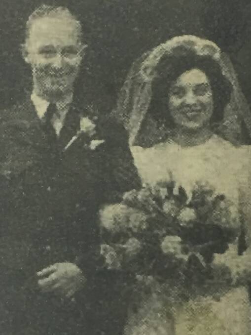 R.A.A.F. WEDDING IN ENGLAND: Then FlightSergeant
Arthur Hanmer with his bride,
Corporal Connie Slater of the English W.A.A.F.
leaving church in Berkshire, England in 1944