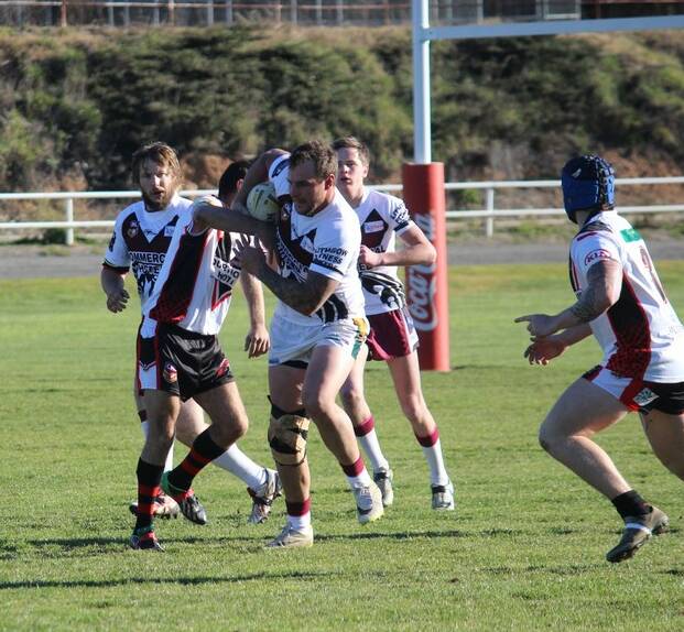 The Lithgow Bears took on the Lithgow Giants in a good display of local football