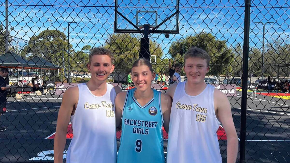 Lithgow Lazers Jai McMillan, Jai Simcoe and Elka Lee at the Perth 3X3 Nationals late March. Picture from Lithgow Basketball development program. 