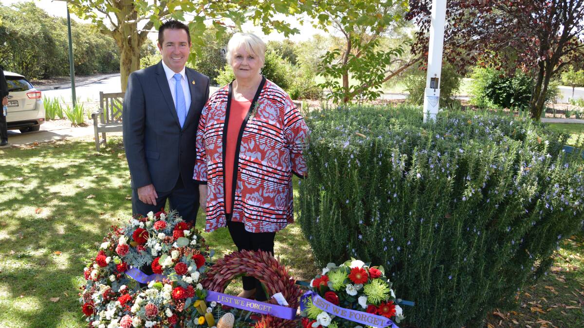 Macquarie Cares Sharon Ryan and Paul Toole MP at last weeks Macquarie Care
ANZAC service..
