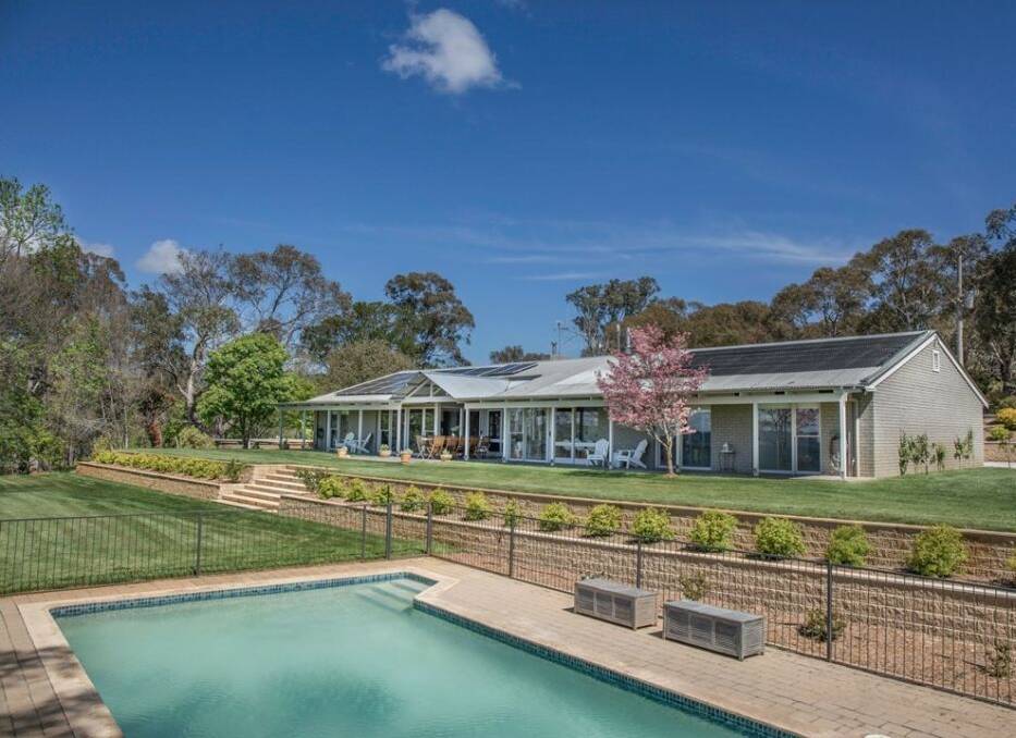 Photos of the property from the Domain website