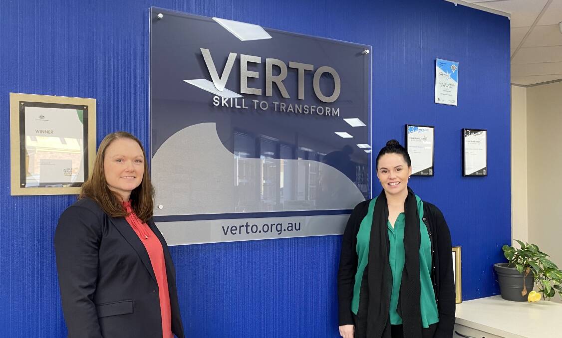 VERTO Chief Operating Officer Alyssa Bennett (left) and Employment Services Manager Peta Skinner celebrate VERTOs 5 Star jobactive rating in Lithgow. Picture: SUPPLIED 