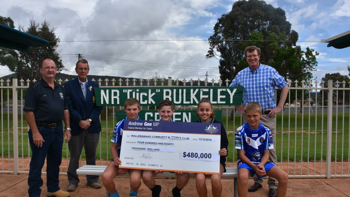 TOGETHER: Wallerawang Community & Sports Club Secretary Stephen Jackson, life member Dick Bulkeley, students Riley Muldoon, Oliver Taylor, Ella Houlison, Alexander Jackson and Federal Member Andrew Gee. Picture: CIARA BASTOW