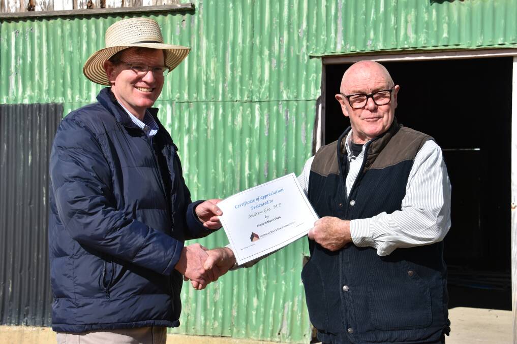 Member for Calare Andrew Gee receiving his certificate of appreciation with president of the Portland Men's Shed Norman Richardson.  
