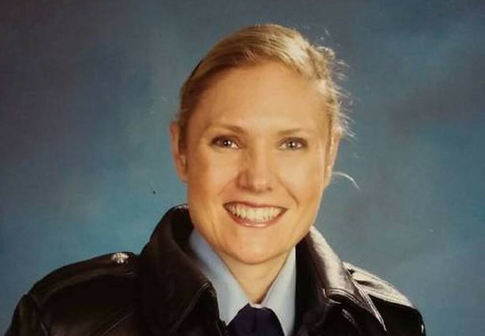 Hero cop Kelly Ann Foster 