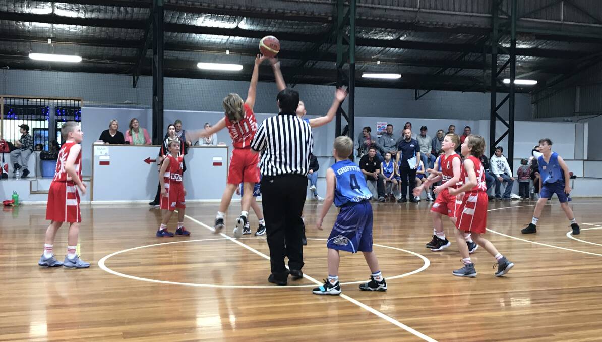 IT'S PLAYTIME: The Lithgow Lazers under 12 junior team playing at the Country Championships in Wollongong. Picture: SUPPLIED. 