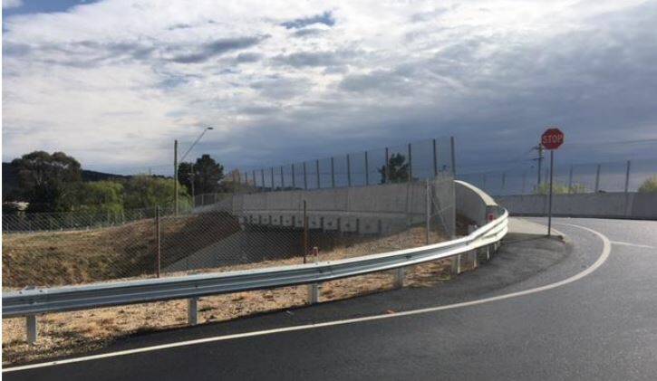 ACCESS: Council are proposing changes to the Wallerawang Overbridge including adding a footpath to its Tweedie Street approach (pictured). Picture: Courtesy of Lithgow City Council. 