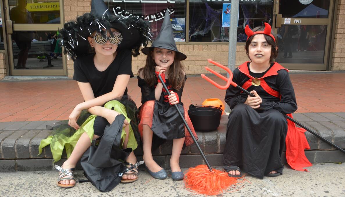TRICK OR TREAT: Festival-goers at Lithgow Halloween 2017. Picture: PHOEBE MOLONEY. 