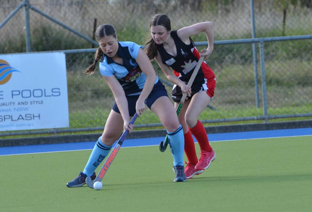 GOOD CONTEST: Both Emma Siejka and her Souths team-mates and Parkes are in a position to end their finals hockey drought. Photo: ANYA WHITELAW