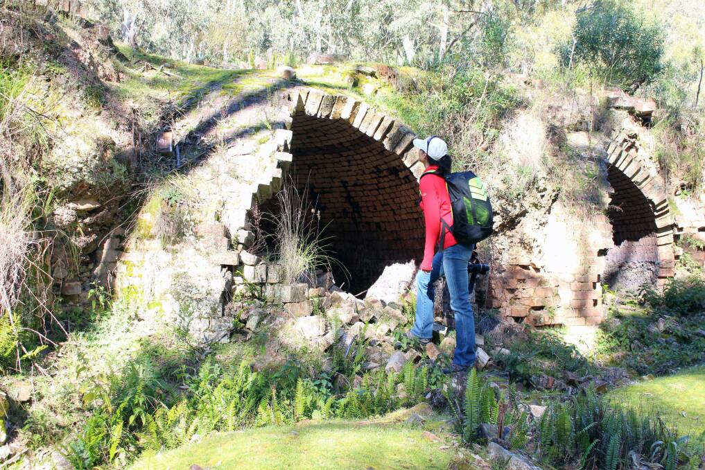 Lace up your boots and step back in time to explore the historic ruins of one of Australia’s largest shale oil production schemes - the Newnes Shale Oil Refinery. 