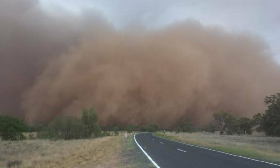 DUSTY SCENES: The dust storms around 15 kilometres east of Coonamble on Thursday. Photo: BEN TAYLOR 