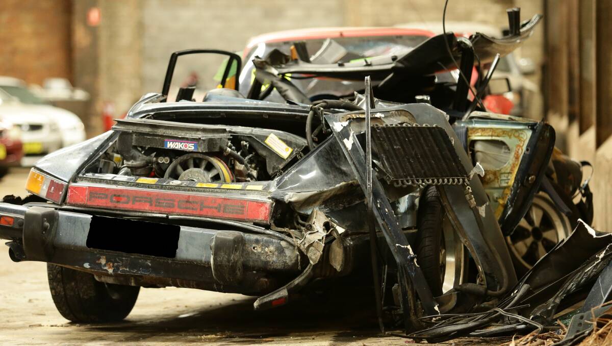 Prospective Buyer Injured As 1977 Porsche 911 Crashes At Thornton