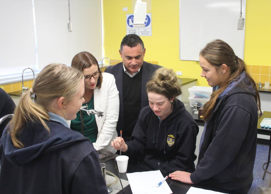Assistant Minister for Education Sarah Mitchel and Deputy Premier John Barilaro with Cowra High School students who will benefit from the NSW Government’s Cooler Classrooms policy.