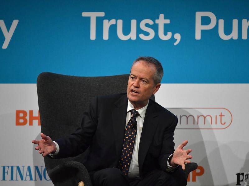 Labor leader Bill Shorten has moved to reassure big business ahead of the election.