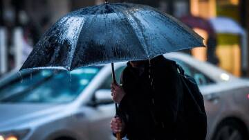 Areas in Tasmania's east and south are being warned to brace for rain and wind over the weekend. (Brendan Esposito/AAP PHOTOS)