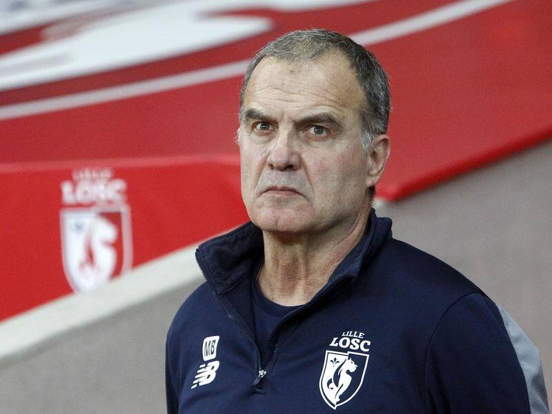 Marcelo Bielsa says he's fully committed to Leeds United despite not having signed a new contract.