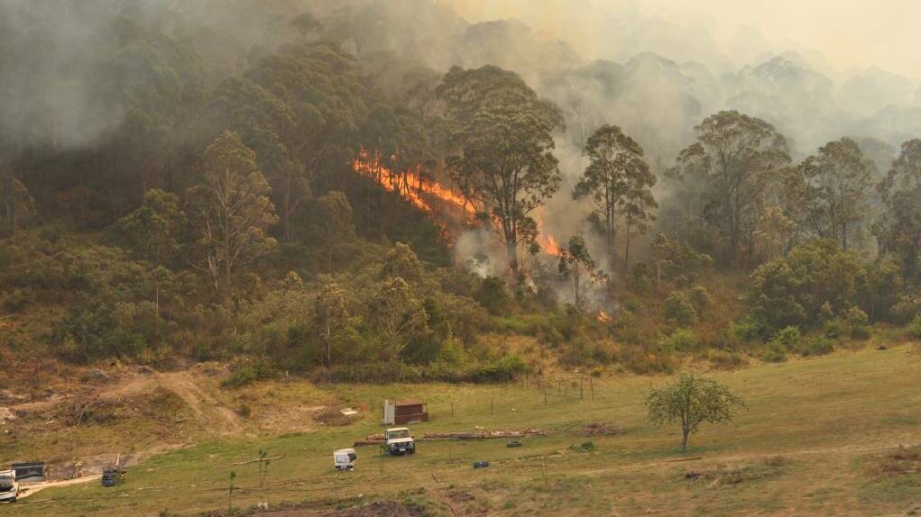 FIRE DANGER: A 2013 bushfire, which started at the Marrangaroo Army Range. Picture: LITHGOW MERCURY. 