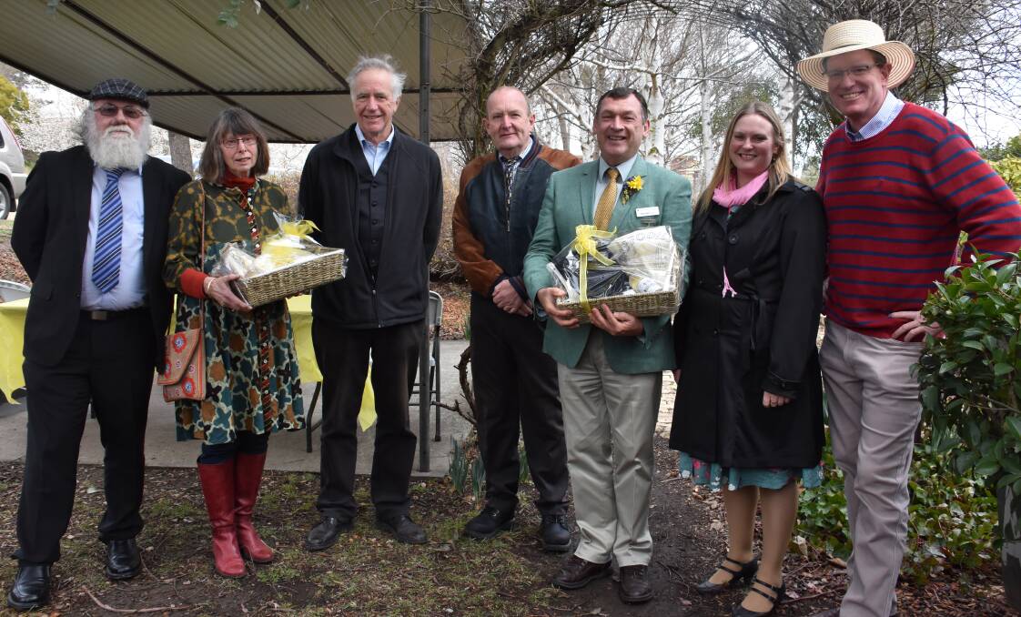 Opening Time: Lithgow City Councillor Steve Ring, Nyree Reynolds, Mayor Stephen Lesslie, Daffodils at Rydal's Phil Paton, Garden Clubs of Australia's George Hoad, Cr Cassandra Coleman and Calare MP Andrew Gee. 