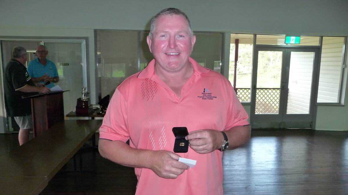 CLAIMING THE PRIZE: Easter scratch winner Ross Harrington. Picture: SUPPLIED. 