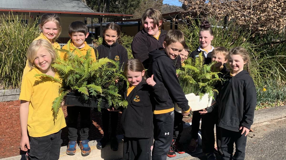 Students at Zig Zag excited to get planting. Picture: SUPPLIED.