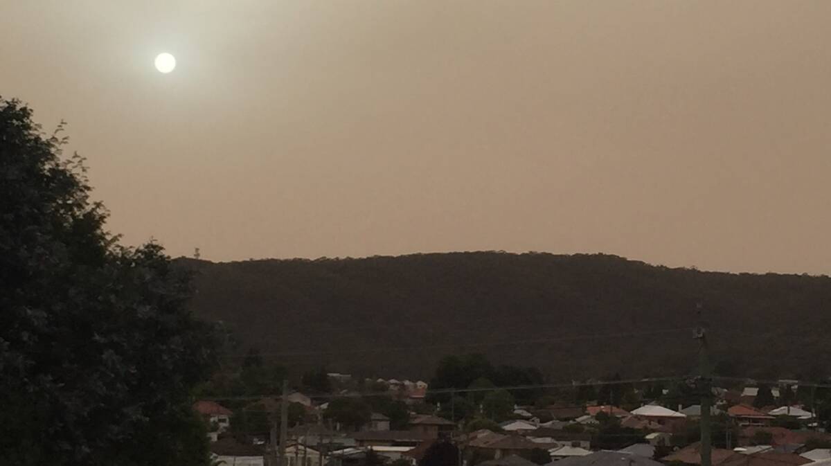 A dust haze settles over Lithgow on Wednesday morning, February 13. Picture: KIRSTY HORTON. 
