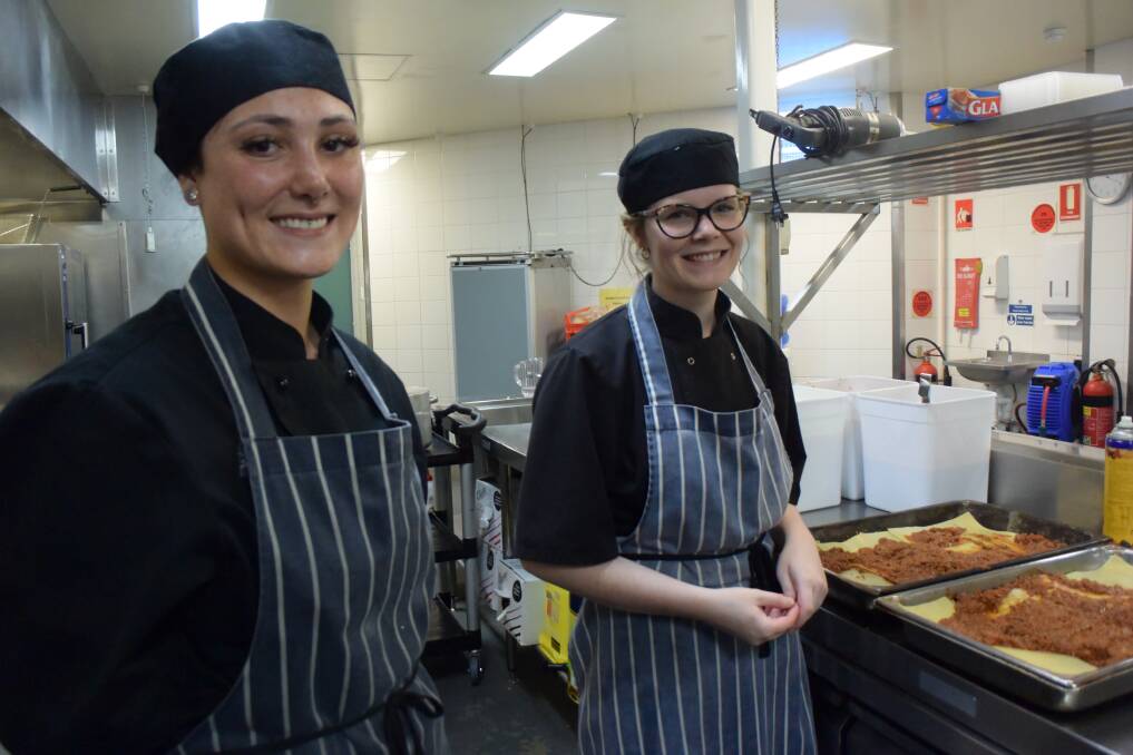 Excited For Mystery Box: Lithgow and District Workmen's Club chefs Tara Gill and Melanie Quinn. Picture: KIRSTY HORTON. 
