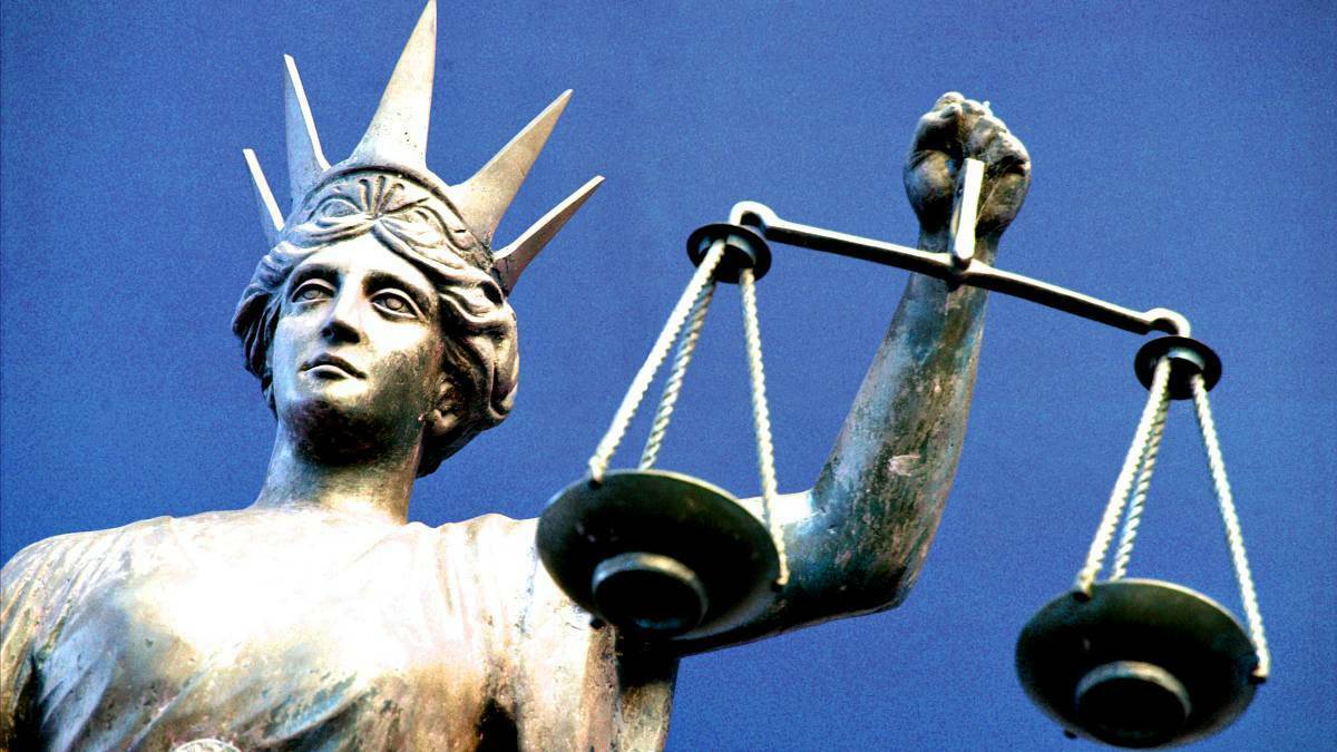 Lithgow petrol station worker lays on car to prevent theft | Court briefs