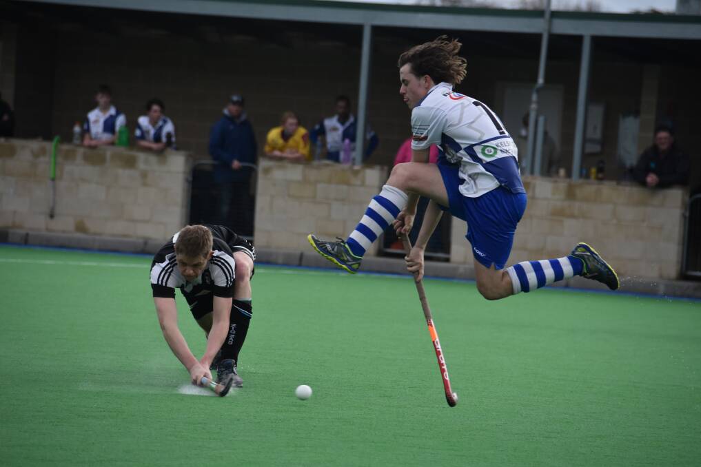 SEMI: The action was intense in the closing minutes of the match between Zig Zag and St Pat's at Lithgow. Picture: KIRSTY HORTON