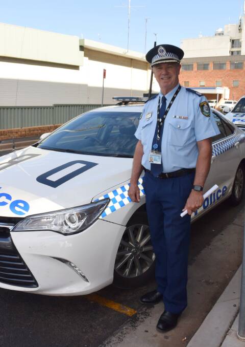 SAFETY: Western Region commander Assistant Commissioner Geoff McKechnie is urging drivers to listen to his road safety messages. Photo: ORLANDER RUMING