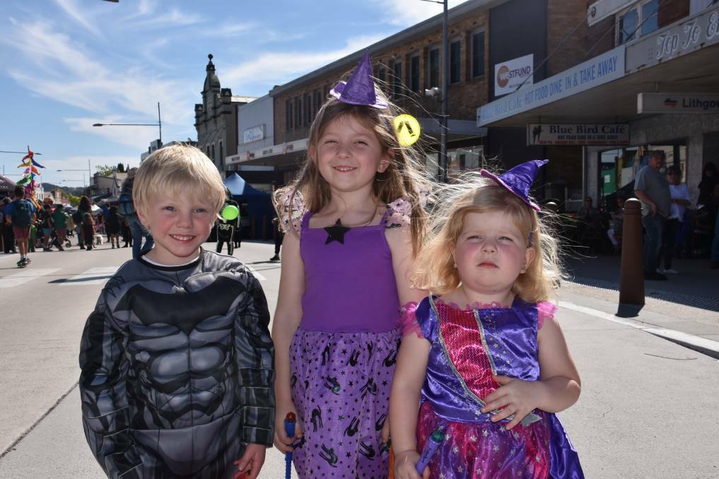 HALLOWEEN: Bayden Cowhan and Peyton and Isabelle Van-Veen at the 2018 event. Picture: CIARA BASTOW.