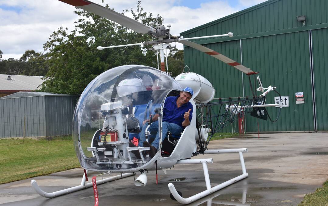 JOY FLIGHTS: Capertee Valley Helicopters chief pilot Mark Lilley. Picture: ALANNA TOMAZIN.