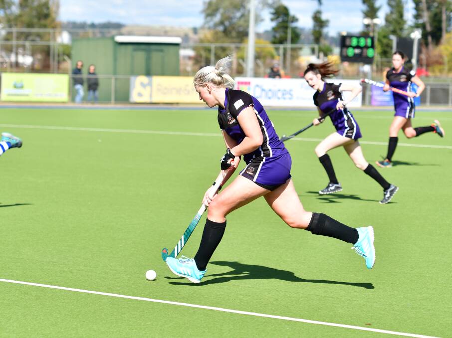 Lithgow Panthers' Millie Leard made some crucial attacks. Picture: Alexander Grant