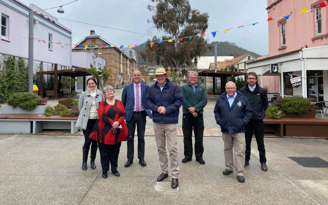 STAGE TWO: Chamber of Commerce's Natasha Markert, Glenda Anthes, LCC general manager Craig Butler, Calare MP Andrew Gee, chamber president Peter Pilbeam, mayor Ray Thompson and Director Infrastructure Services Jonathon Edgecombe. Photo: ALANNA TOMAZIN