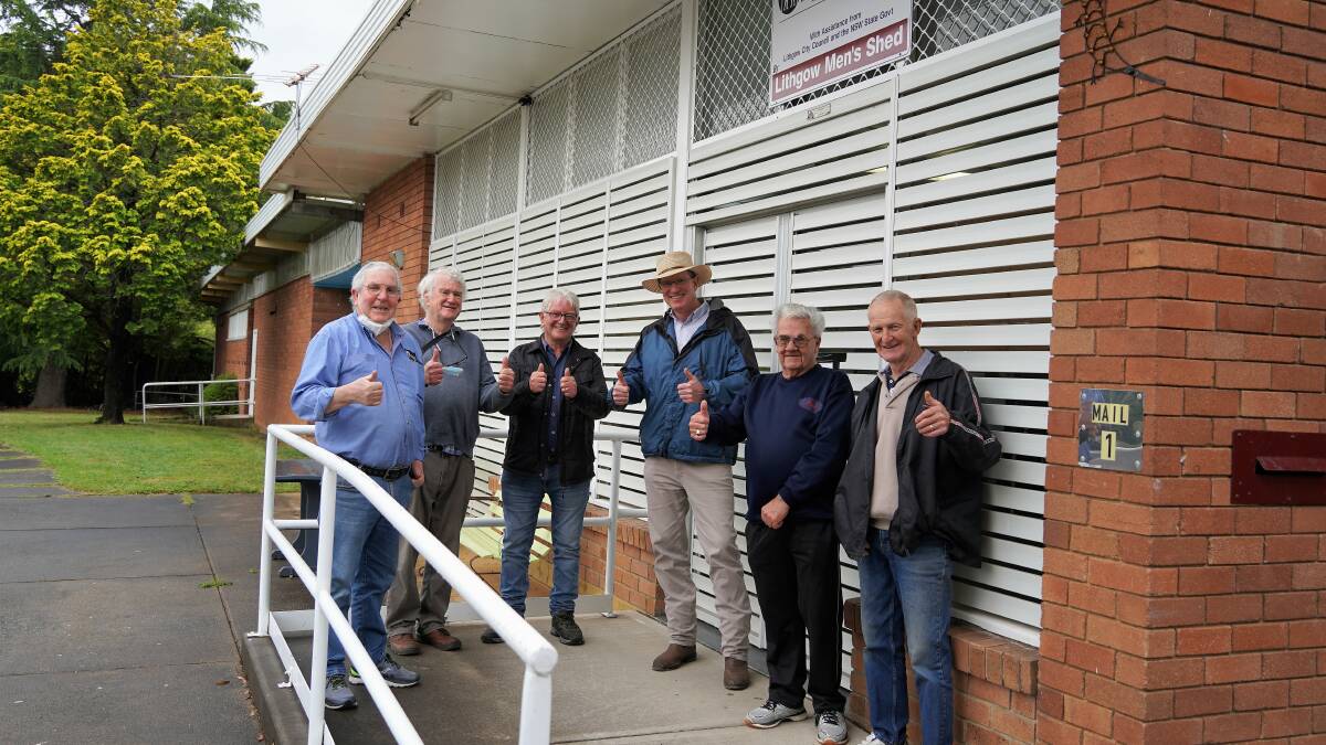 THUMBS UP FOR MEN'S SHED: Terry Tonkin, Bob Kitchener, Darryl Fitzgerald, Andrew Gee MP, Tom Bradford, and Daryl Campbell. Picture: SUPPLIED