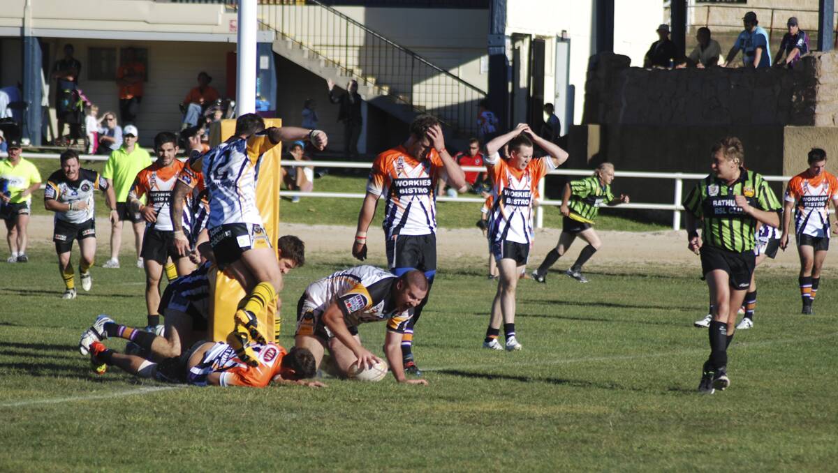Oberon prop Greg Behan goes over for the winning try against the Wolves in round 1 of Group 10. Photo: Troy Walsh