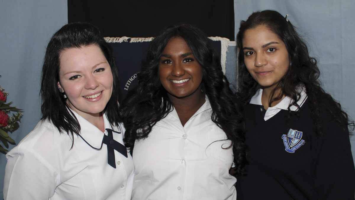 MALLORY SEDGER, MALITHI RATNAYNE and MAHTA KEYHANEE: Principal’s Medallion for Outstanding Contribution in Class. 	lm092713awards14