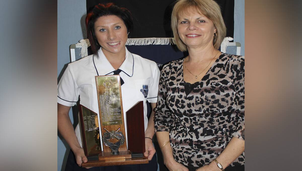 TAMIKA BOSTOCK: Trevor Winterbottom Award, NSW Premier’s Sporting Challenge Medal and Sportsperson of the Year, with Debbie Seckold. 	lm092713awards17