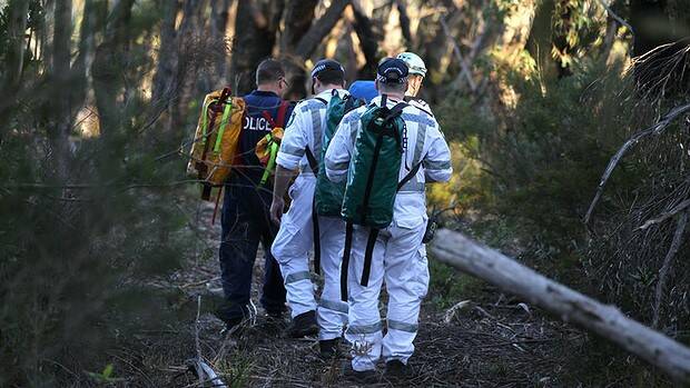 Rescue crews arrive at the Blue Mountains location where the body was found. Photo: Kate Geraghty 